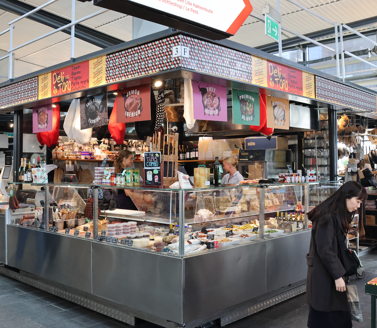 BESØG VORES SPANSKE DELIKATESSE
